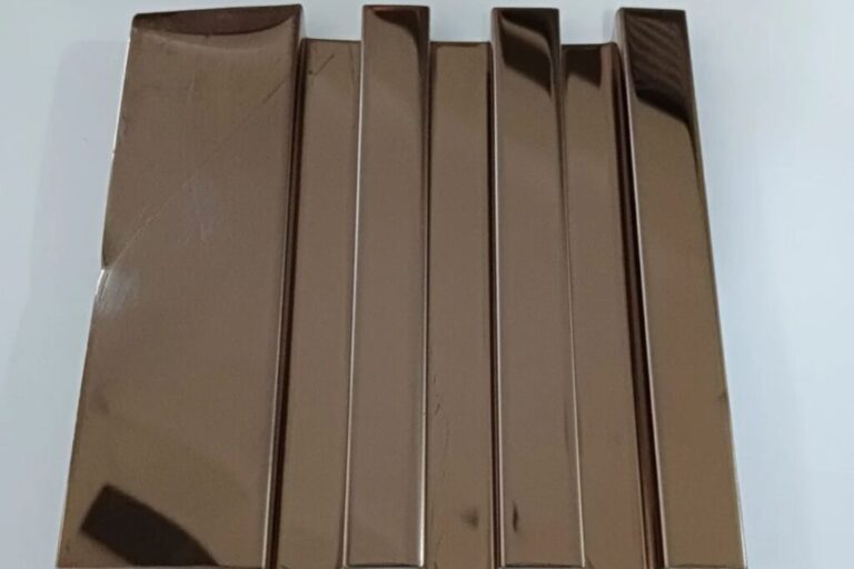 304 SS Rose Gold Mirror Fluted Panel in indonesia